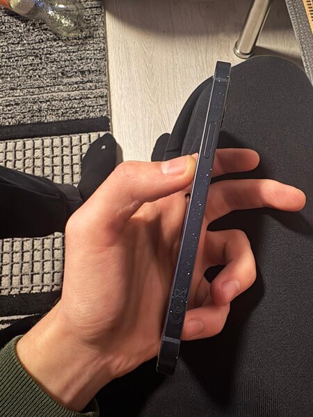 Vand iPhone 12, 128GB, in stare buna de functionare