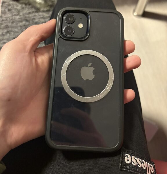 Vand iPhone 12, 128GB, in stare buna de functionare